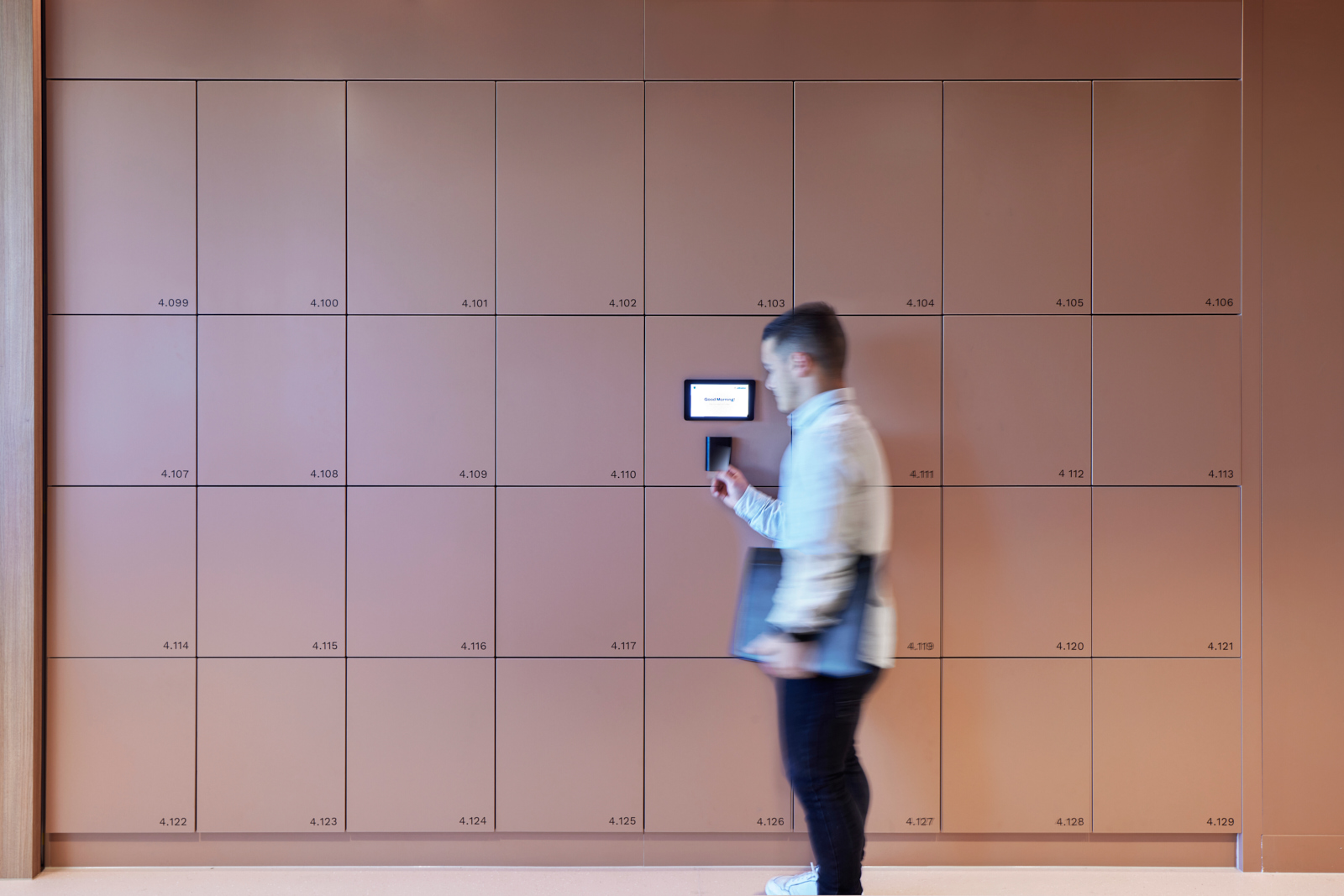 How does a smart locker system work?